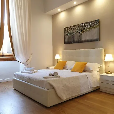 Pink Wolf 4* Florencia