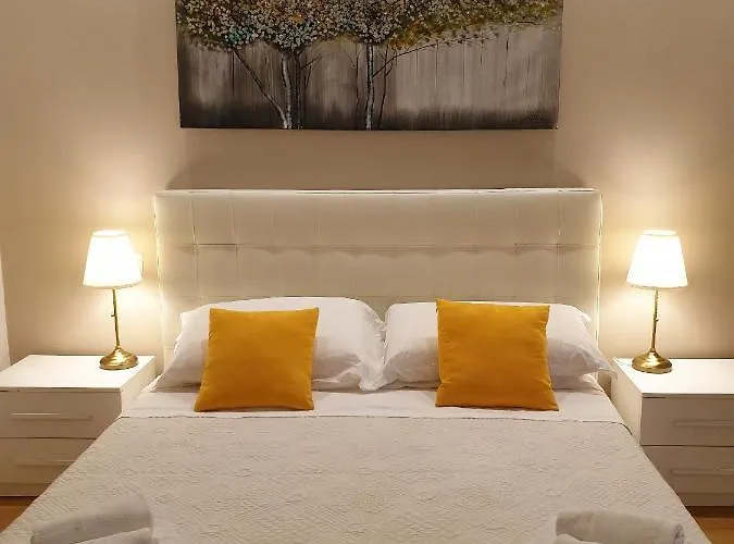 Pink Wolf Bed & Breakfast 4*